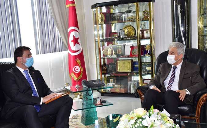  عماد ممّيش يلتقي سفير تشيكيا بتونس 